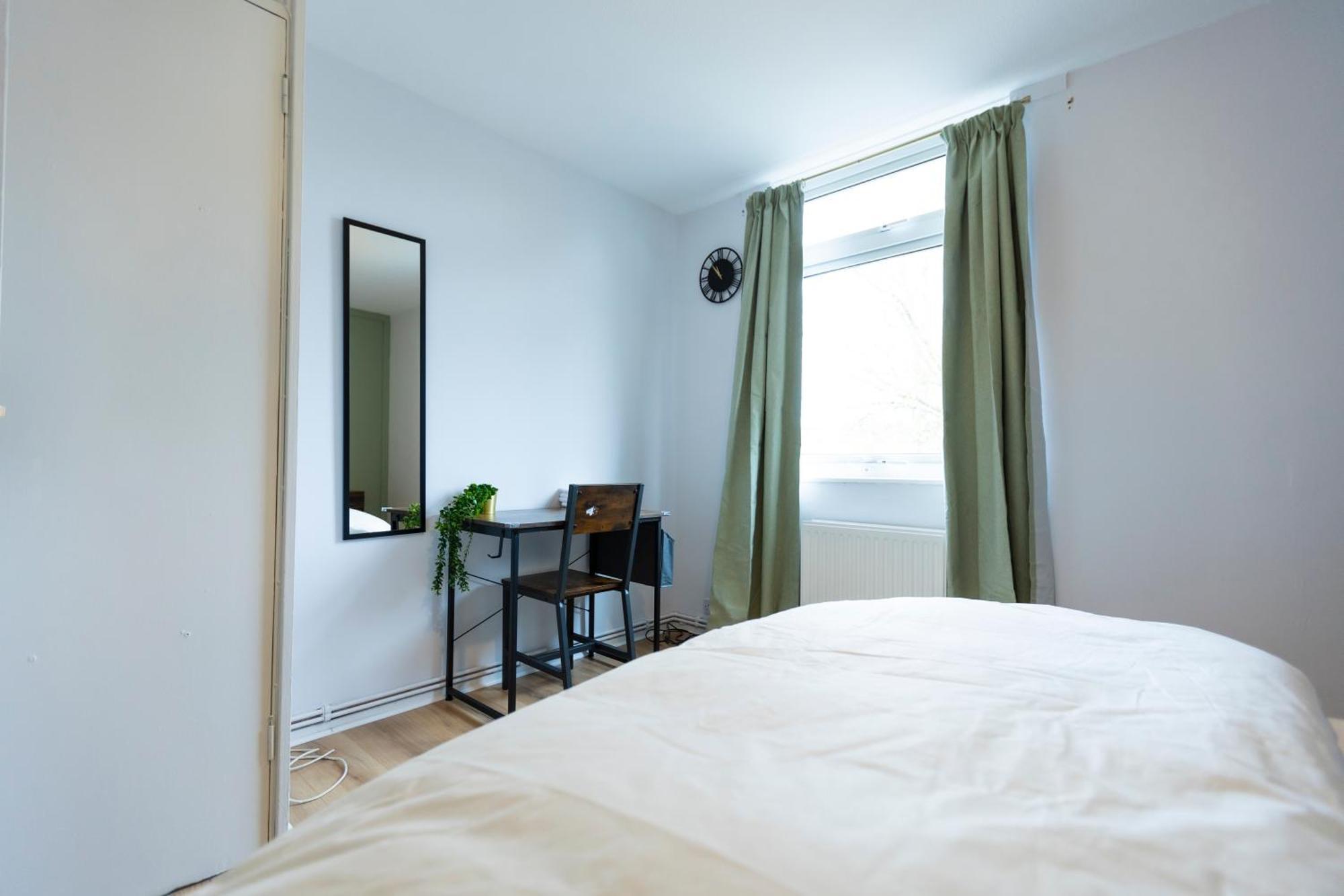 Grace House - 15 Minutes To Central London Thamesmead  Екстериор снимка