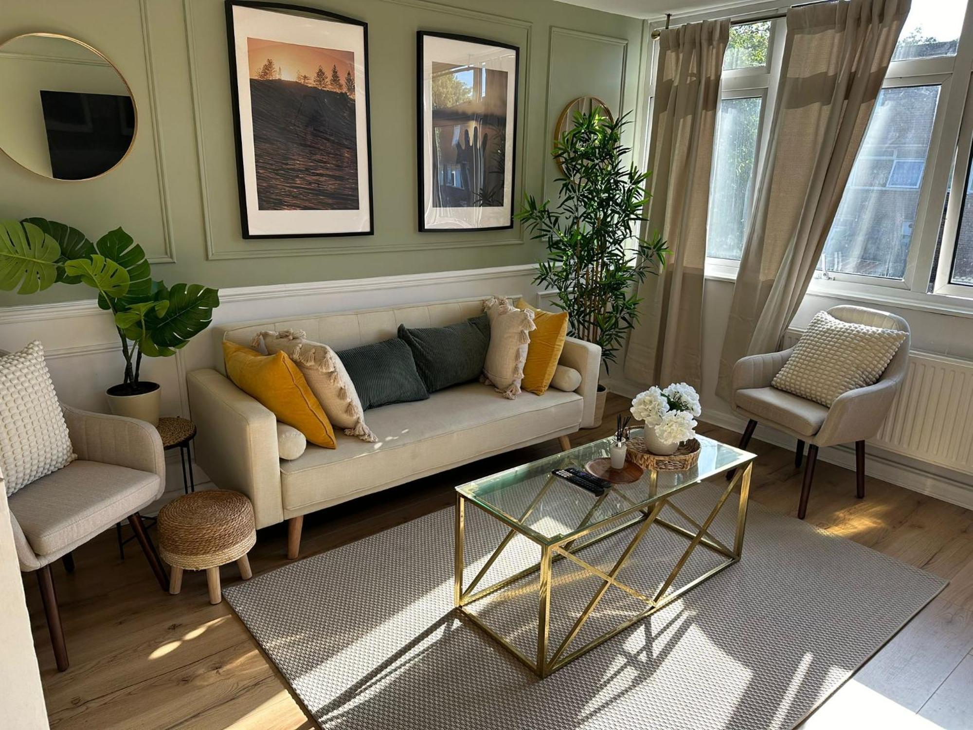 Grace House - 15 Minutes To Central London Thamesmead  Екстериор снимка